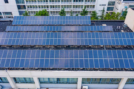 屋頂光伏電站太陽能發(fā)電清潔能源
