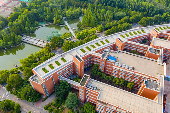 航拍鄭州大學(xué)校園風(fēng)光高校建筑群