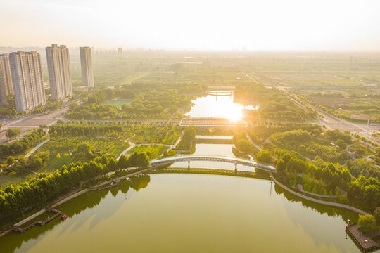 航拍鄭州天健湖公園城市綠色濕地