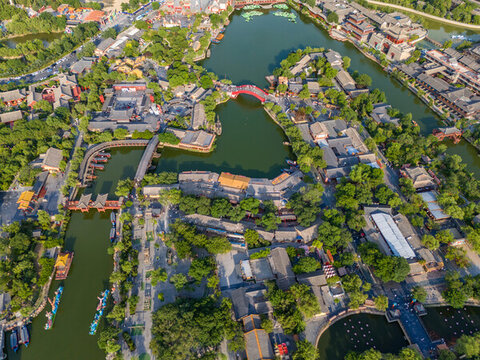 航拍河南開封清明上河園景區(qū)風(fēng)光