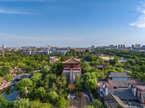 航拍河南開封清明上河園景區(qū)風(fēng)光