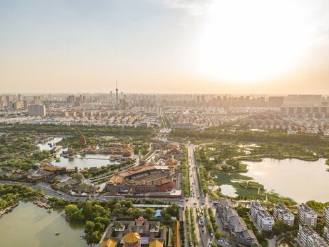 航拍河南開封清明上河園景區(qū)風(fēng)光