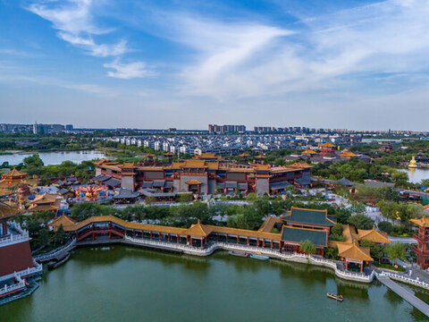 航拍河南開封清明上河園景區(qū)風(fēng)光