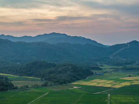 龍虎山田園風(fēng)光