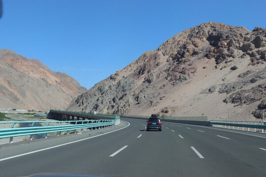 禿山道路