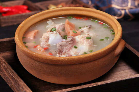 蓮藕龍骨湯