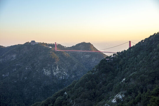 天蒙山玻璃棧橋