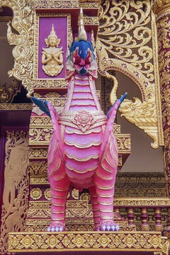莊凱大金塔鳥(niǎo)首馬身飛獸正東
