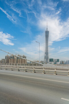 廣州城市建筑和公路和街景