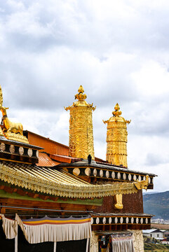 松贊林寺