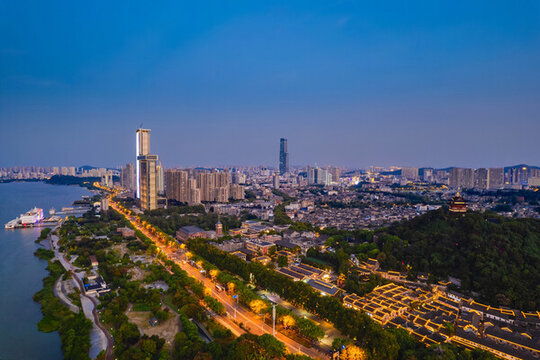 鎮(zhèn)江城市風光夜景航拍