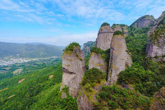 龍南南武當山