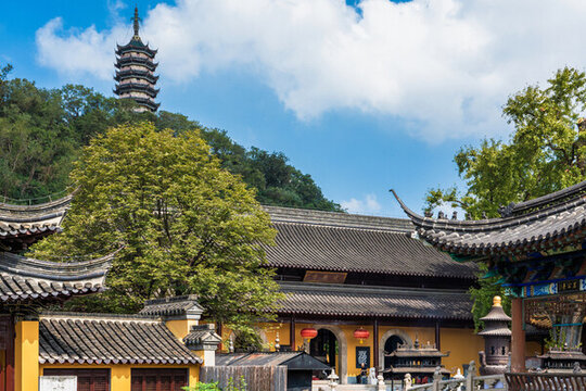 鎮(zhèn)江焦山風(fēng)景區(qū)定慧寺萬佛塔