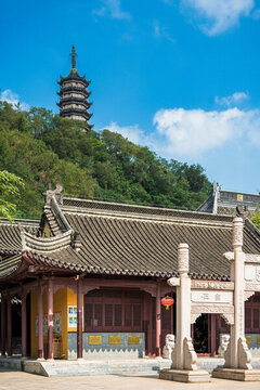 鎮(zhèn)江焦山風(fēng)景區(qū)定慧寺萬(wàn)佛塔