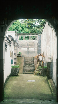江南水鄉(xiāng)的寧?kù)o金華古子城