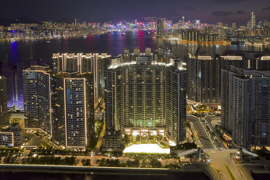 香港啟德跑道區(qū)海灣半島航拍夜景