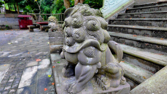 小石獅子