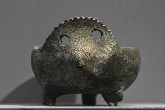 硬陶獸面鼎
