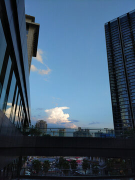 龍湖新壹街黃昏景