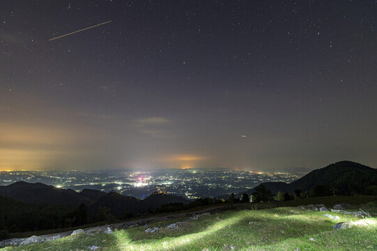三匯古鎮(zhèn)星空夜景