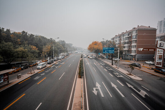 繁忙的北京城市道路