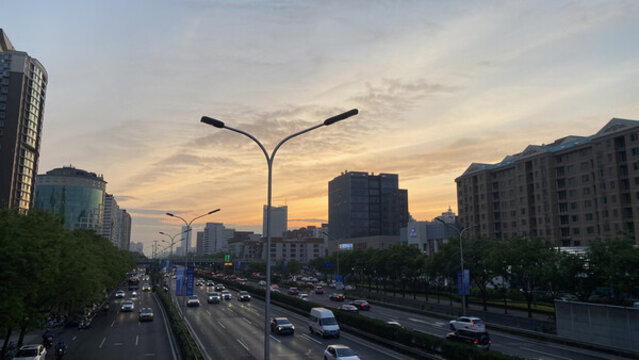 晚霞路景