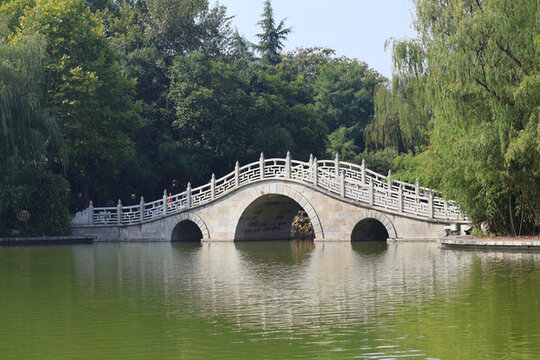 石拱橋