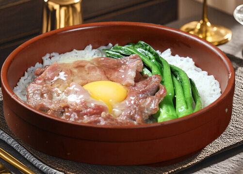 牛肉雞蛋蒸飯