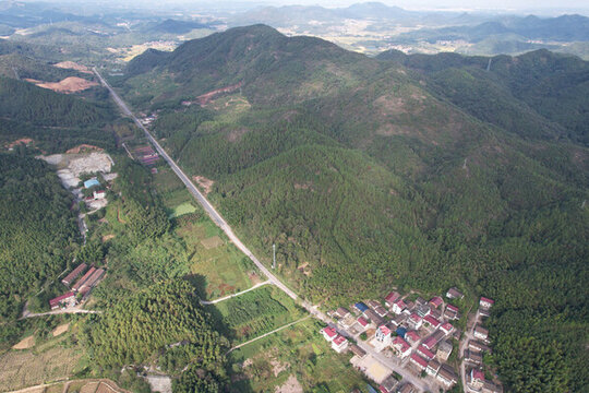 大山村落馬路村落