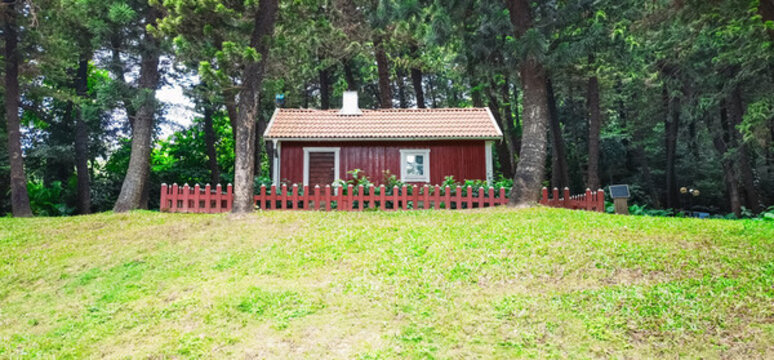 廣州云臺(tái)花園森林里的小木屋