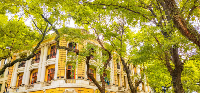 廣州市沙面景區(qū)的歐式建筑