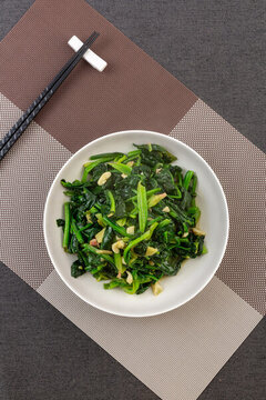 蒜蓉清炒菠菜