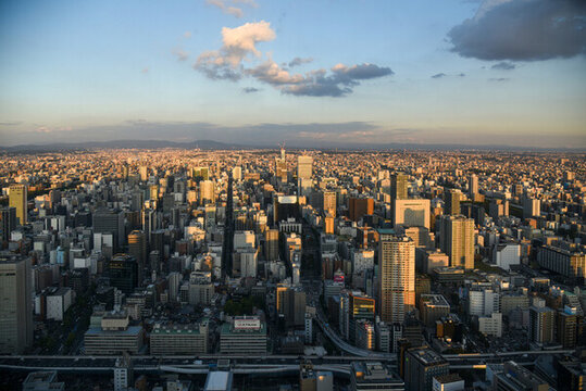 日本名古屋市黃昏時刻城市建筑風光
