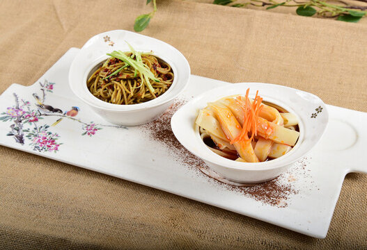 農(nóng)家面皮拼饸絡(luò)
