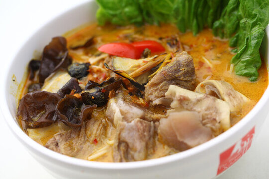 冬陰功牛腩河