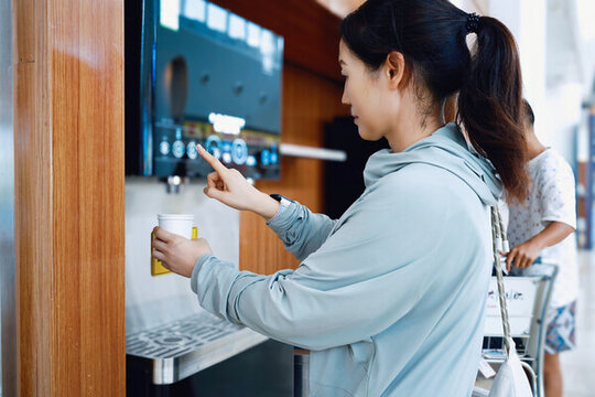 用戶體驗咖啡機器觸摸屏自動化