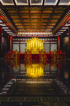 廣州番禺永華藝術(shù)館龍椅