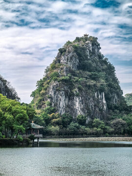 肇慶市七星巖景區(qū)
