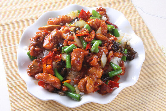 江南小炒雞蓋澆飯