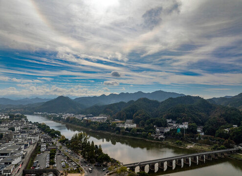 安徽皖南古村落初冬景如畫