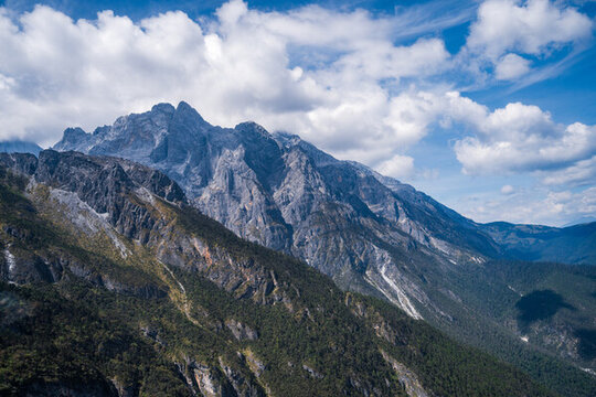 山脈山峰高原