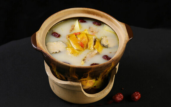 滋補(bǔ)土雞湯