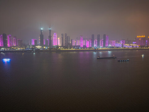 在漢口江灘航拍的武漢城市夜景