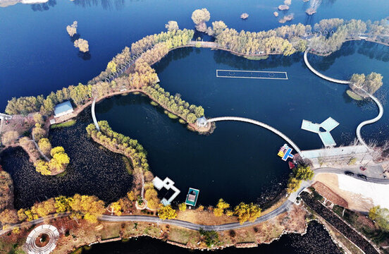 山東棗莊山亭區(qū)月亮灣國家濕地公園初冬景色