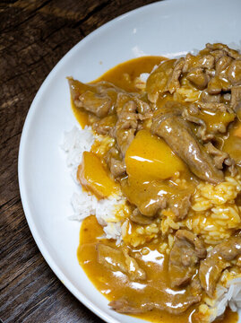 港式咖喱牛肉飯