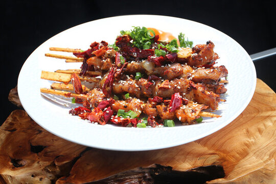 孜然骨肉相連