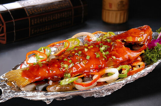 石烹鱸魚(yú)