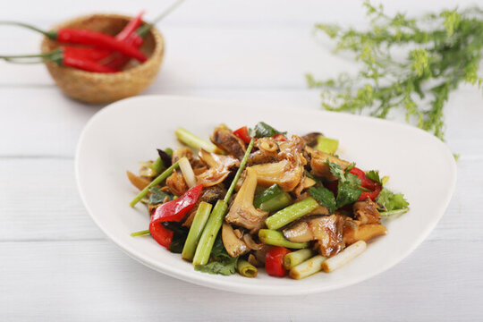 小蔥拌假鮑魚(yú)