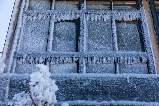 杭州余杭百丈鎮(zhèn)山鄉(xiāng)雪景