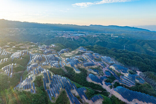 高山綠色能源光伏發(fā)電站